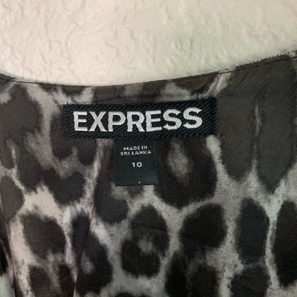 Express Racerback dressy vest - Picture 2 of 6